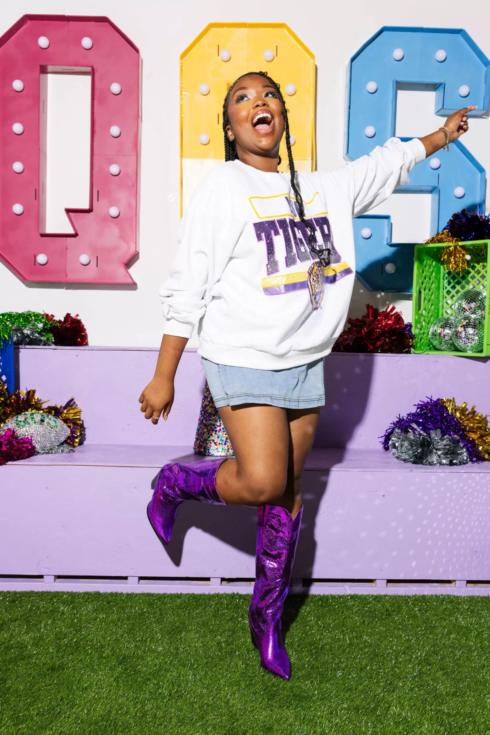 Hot Queen of Sparkles Licensed 'LSU Tigers' Vintage Sweatshirt Grey