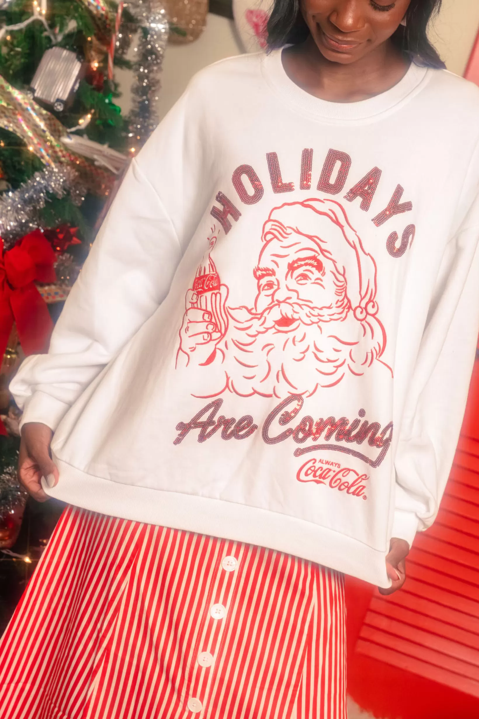 Outlet Queen of Sparkles Licensed- & Red 'Holidays Are Coming' Santa Coca-Cola Sweatshirt White