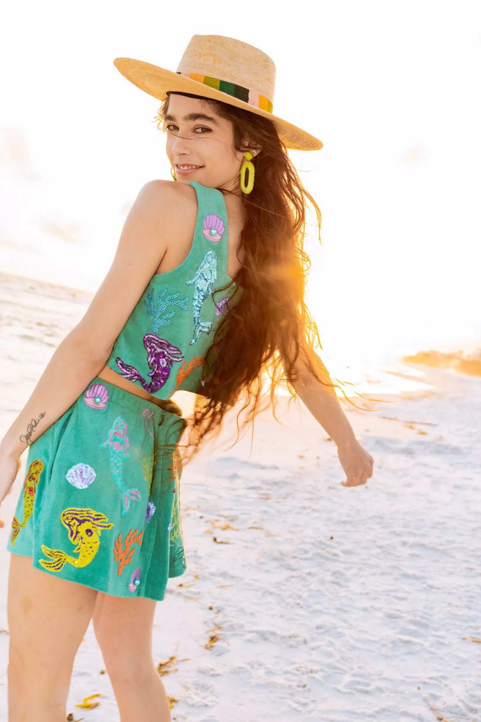 Best Queen of Sparkles Mermaid, Coral & Shell Terry Cloth Tank Teal