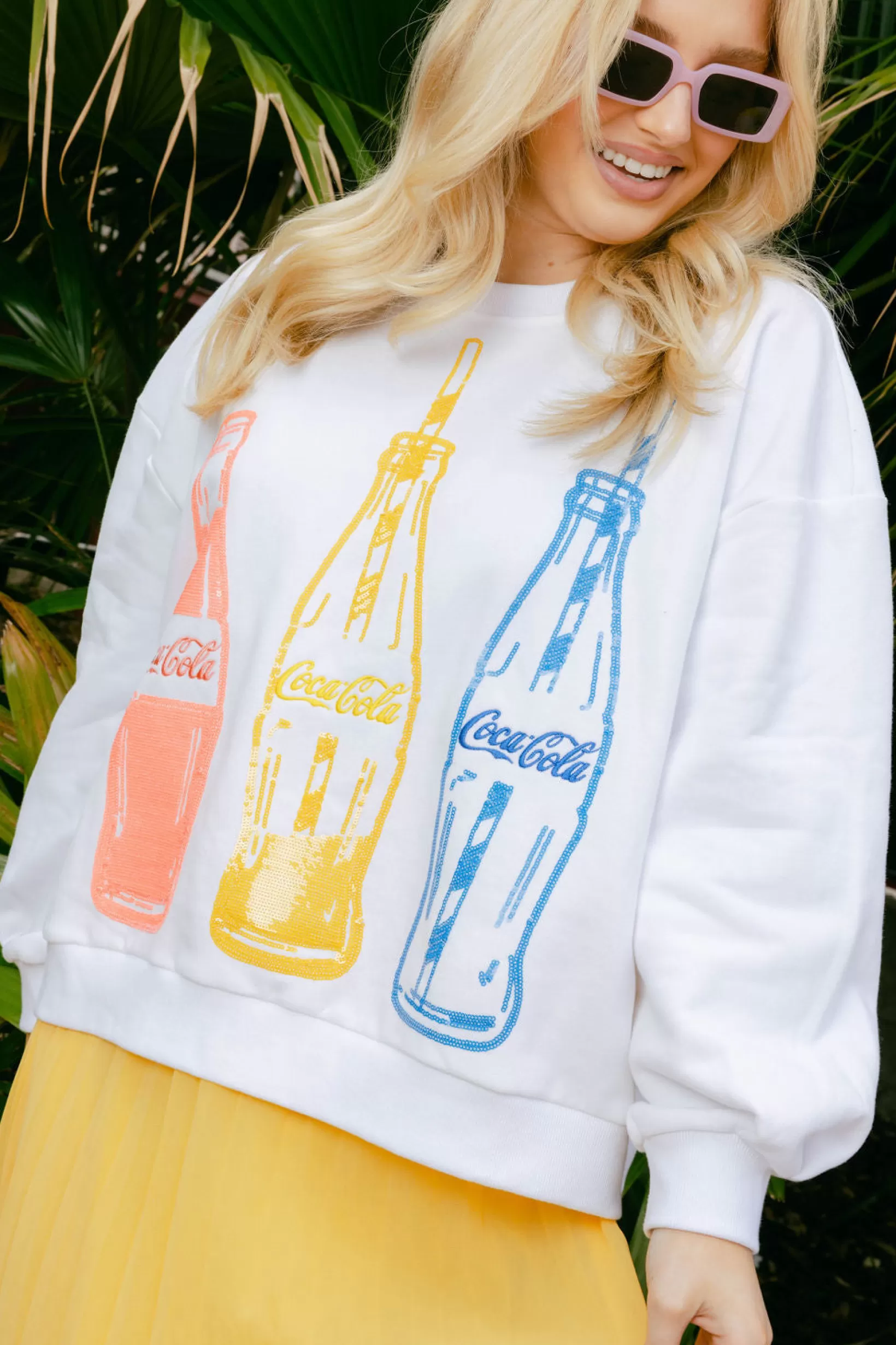 Outlet Queen of Sparkles Multi Coca-Cola® Bottle Sweatshirt White