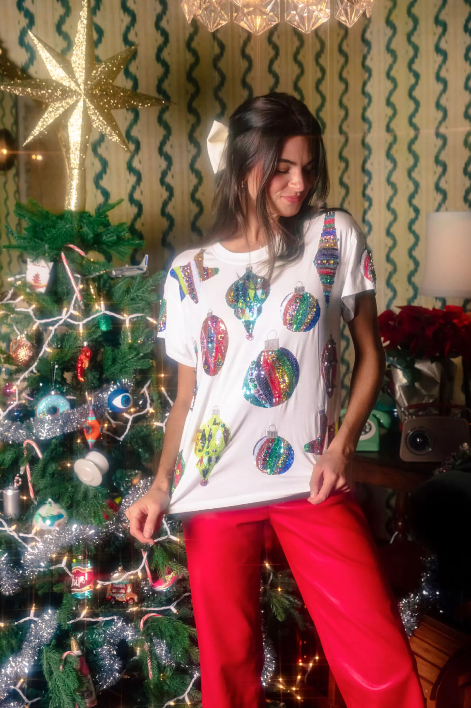 Hot Queen of Sparkles Multi Color Ornaments Tee White