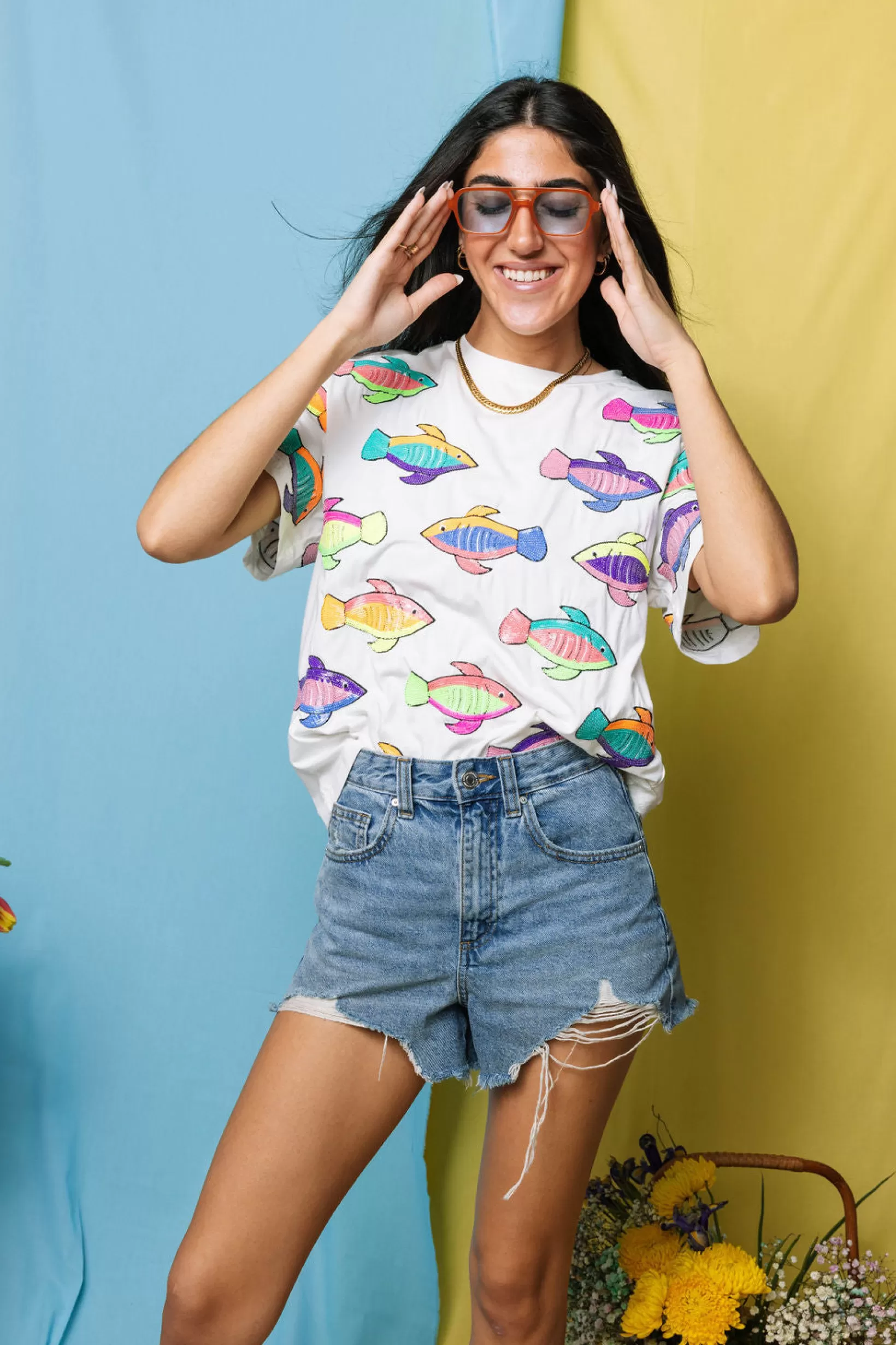 Online Queen of Sparkles Neon Scattered Fish Tee White